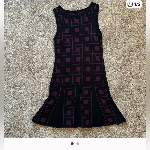 Like new! Alice + Olivia knit dress size Small - Picture 3 of 3